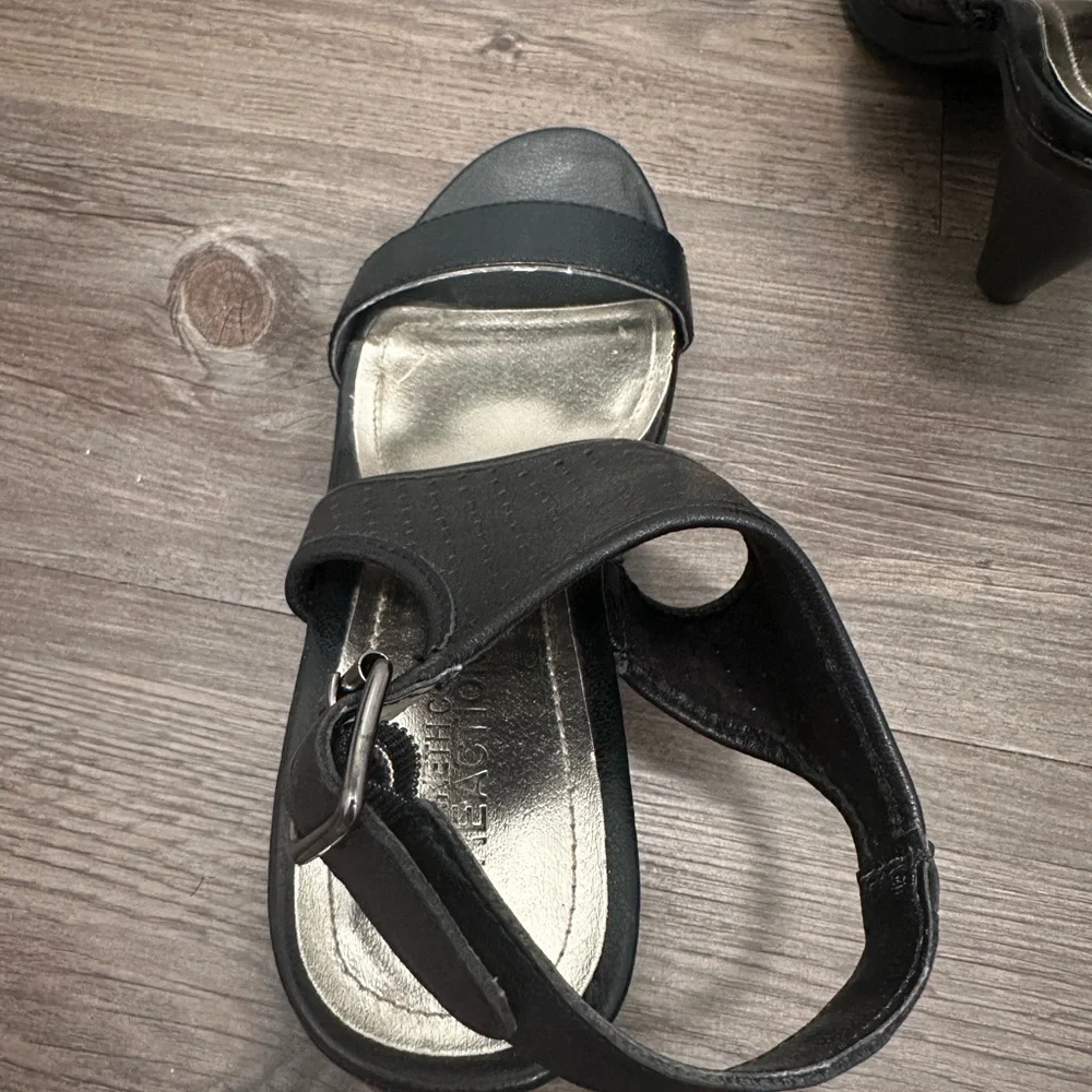 Black KENNETH COLE REACTION Ankle Strap Leather Women Shoes - Size 7.5 - Picture 5 of 14